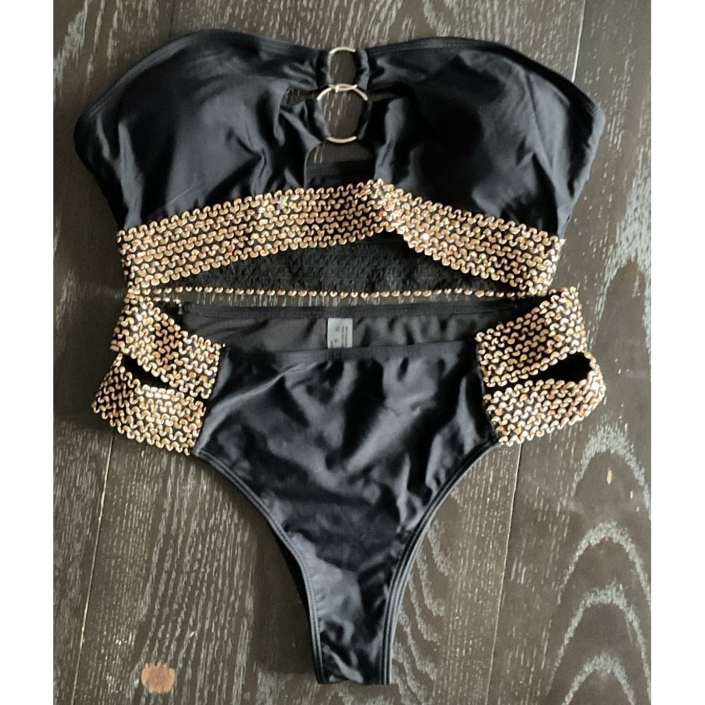 Black and gold two-piece